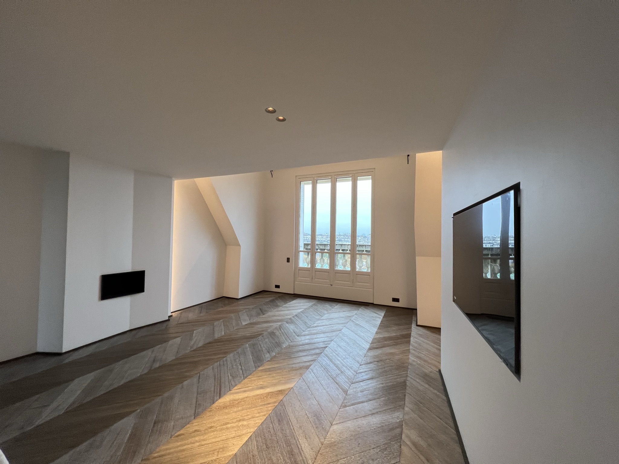 Triplex - Champ de Mars